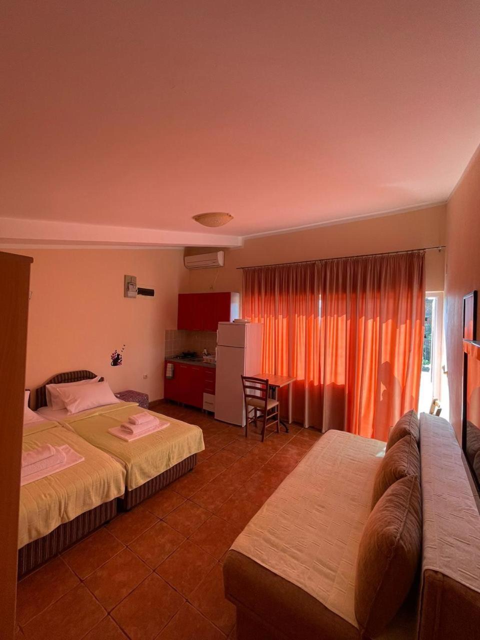 Apartments Villa-G Lustica Teodo Esterno foto
