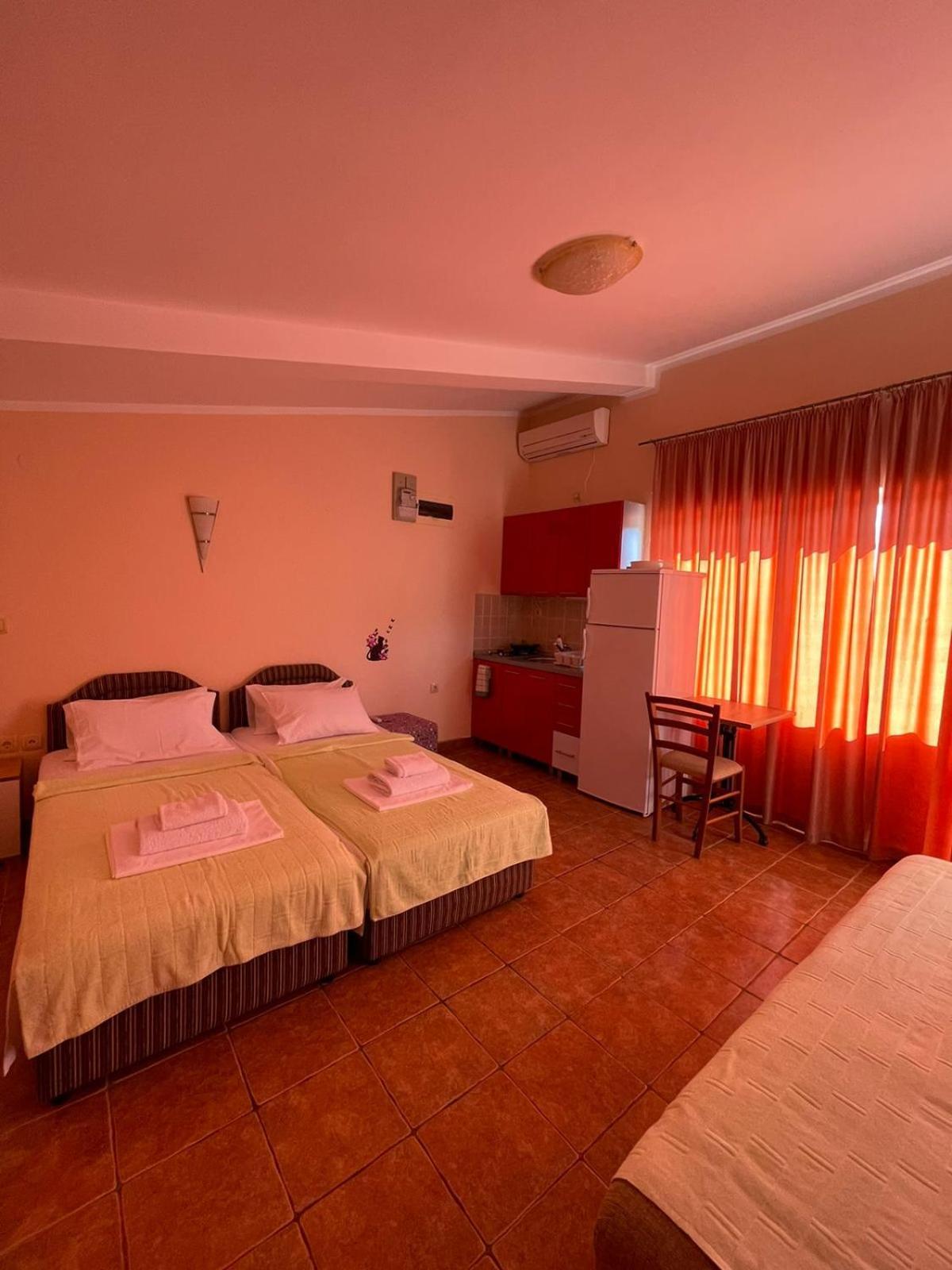 Apartments Villa-G Lustica Teodo Esterno foto