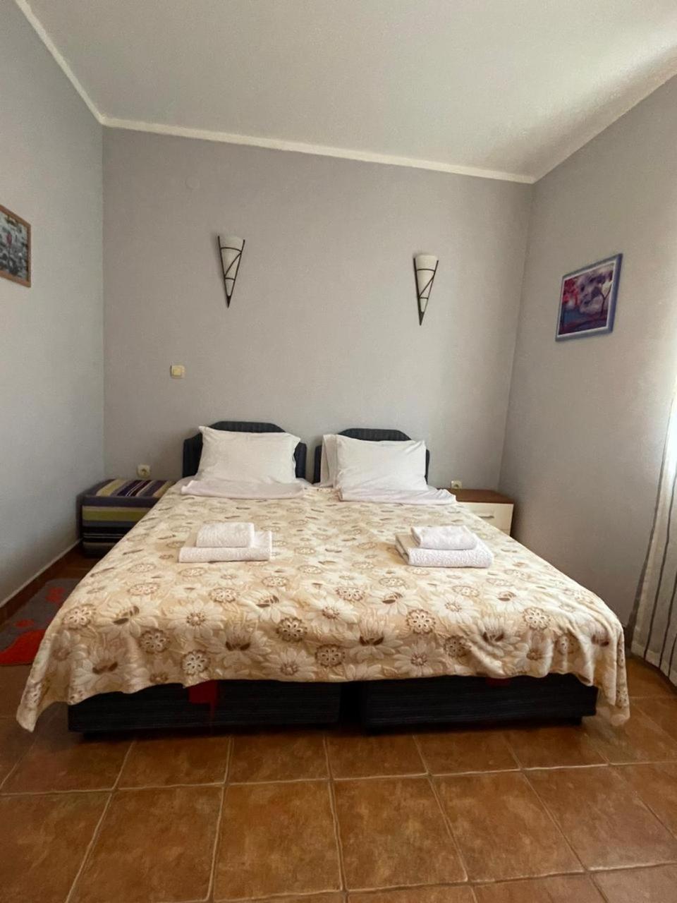 Apartments Villa-G Lustica Teodo Esterno foto