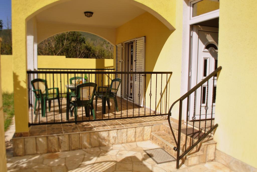 Apartments Villa-G Lustica Teodo Esterno foto