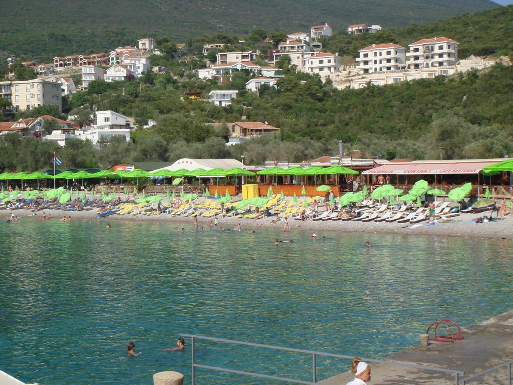 Apartments Villa-G Lustica Teodo Esterno foto